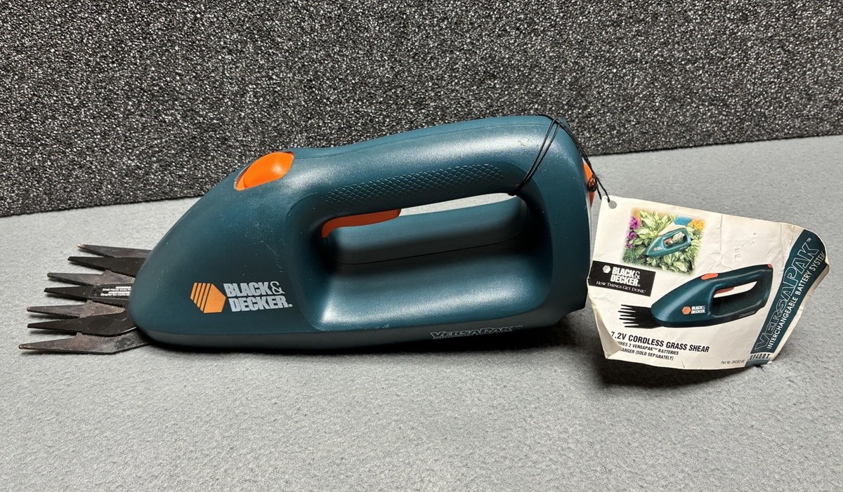 ブラック＆デッカー 7.2V 充電式ガーデントリマー - 2