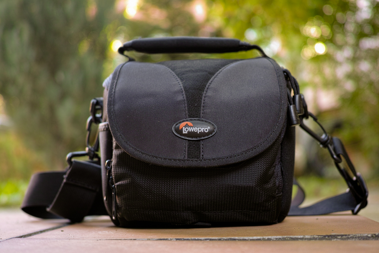 ローウェプロ Rezo 110 AW DSLRカメラショルダーバッグ - 2